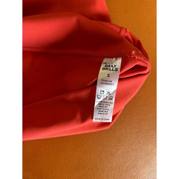 SOLD Daily Drills Red Tight Activewear Shorts Size S - Picture 5 of 7
